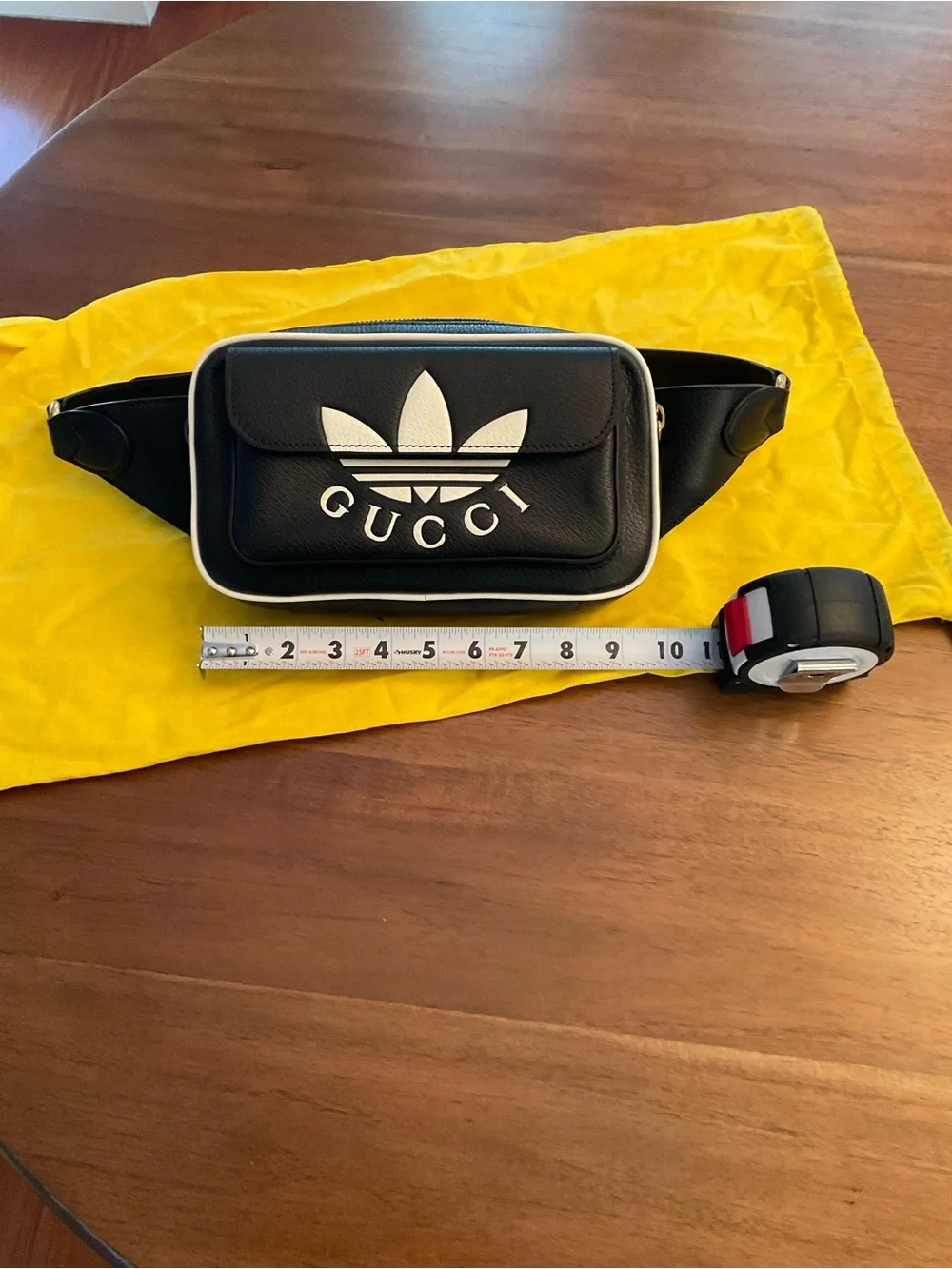Gucci Black Leather Logo Belt Bag with White Trim